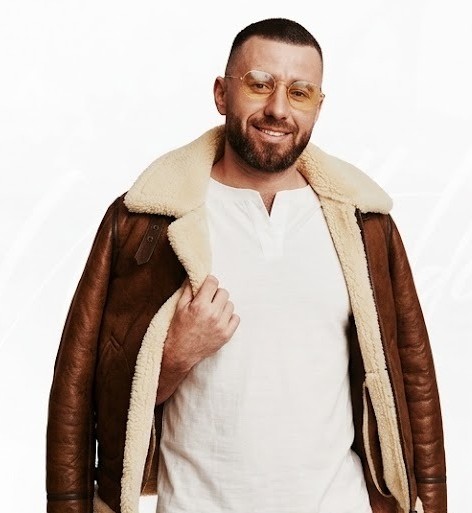 The Brown Leather Jacket — detail view